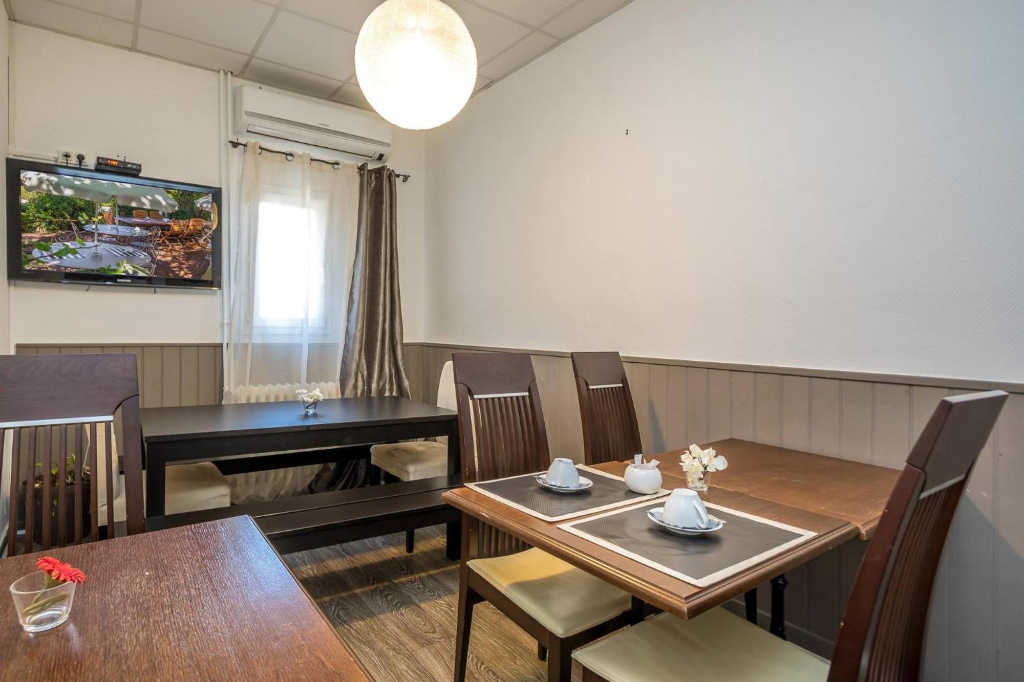Hotel Des Moulins Allauch Eksteriør bilde