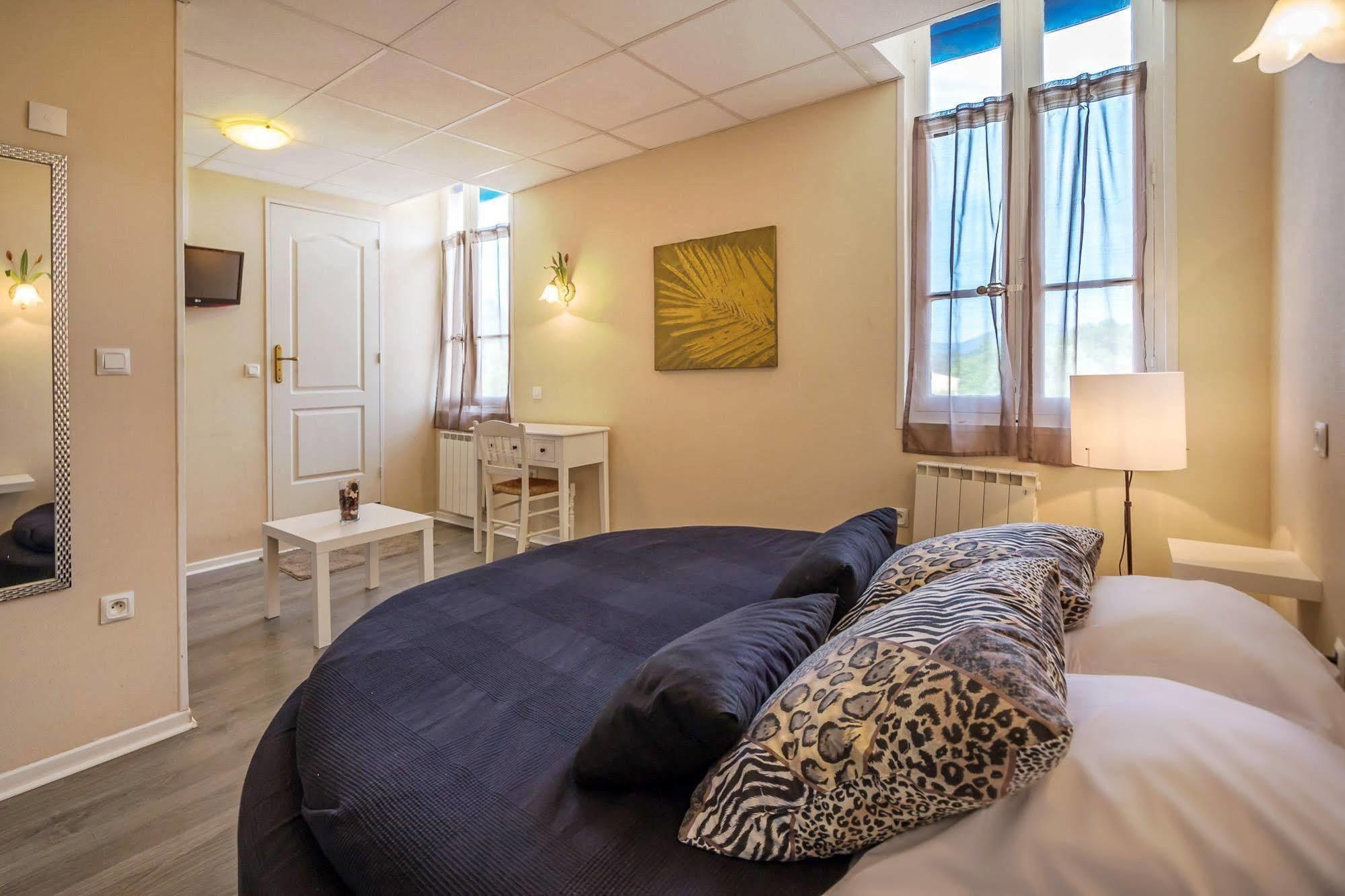 Hotel Des Moulins Allauch Eksteriør bilde
